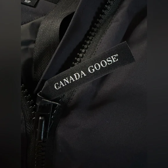 Canada Goose Rosemont Parka Size S  Brand New, Full Set winter jacket with fur - Picture 6 of 11